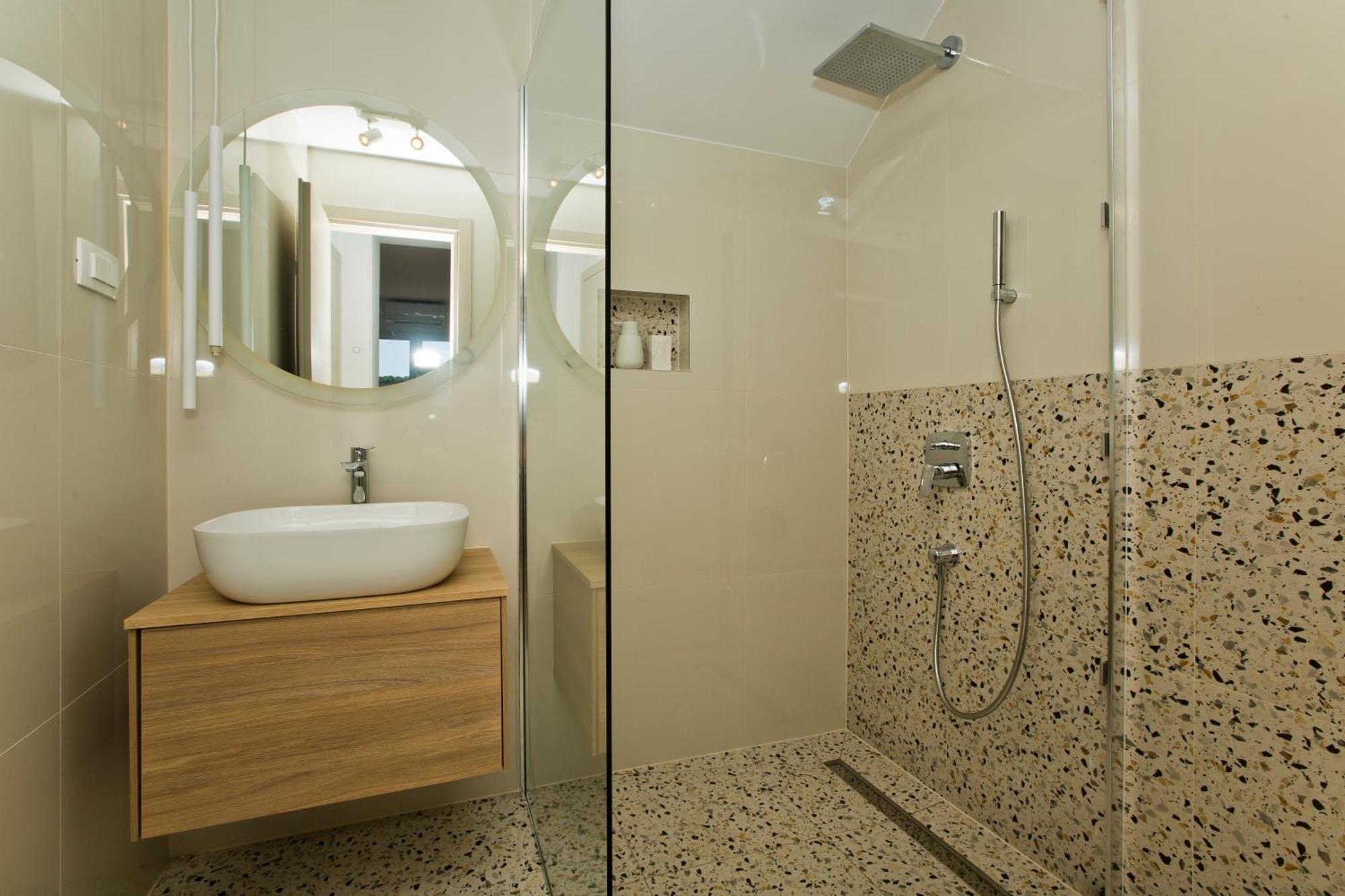Luka'S Lodge Guesthouse & Hostel Хвар Экстерьер фото