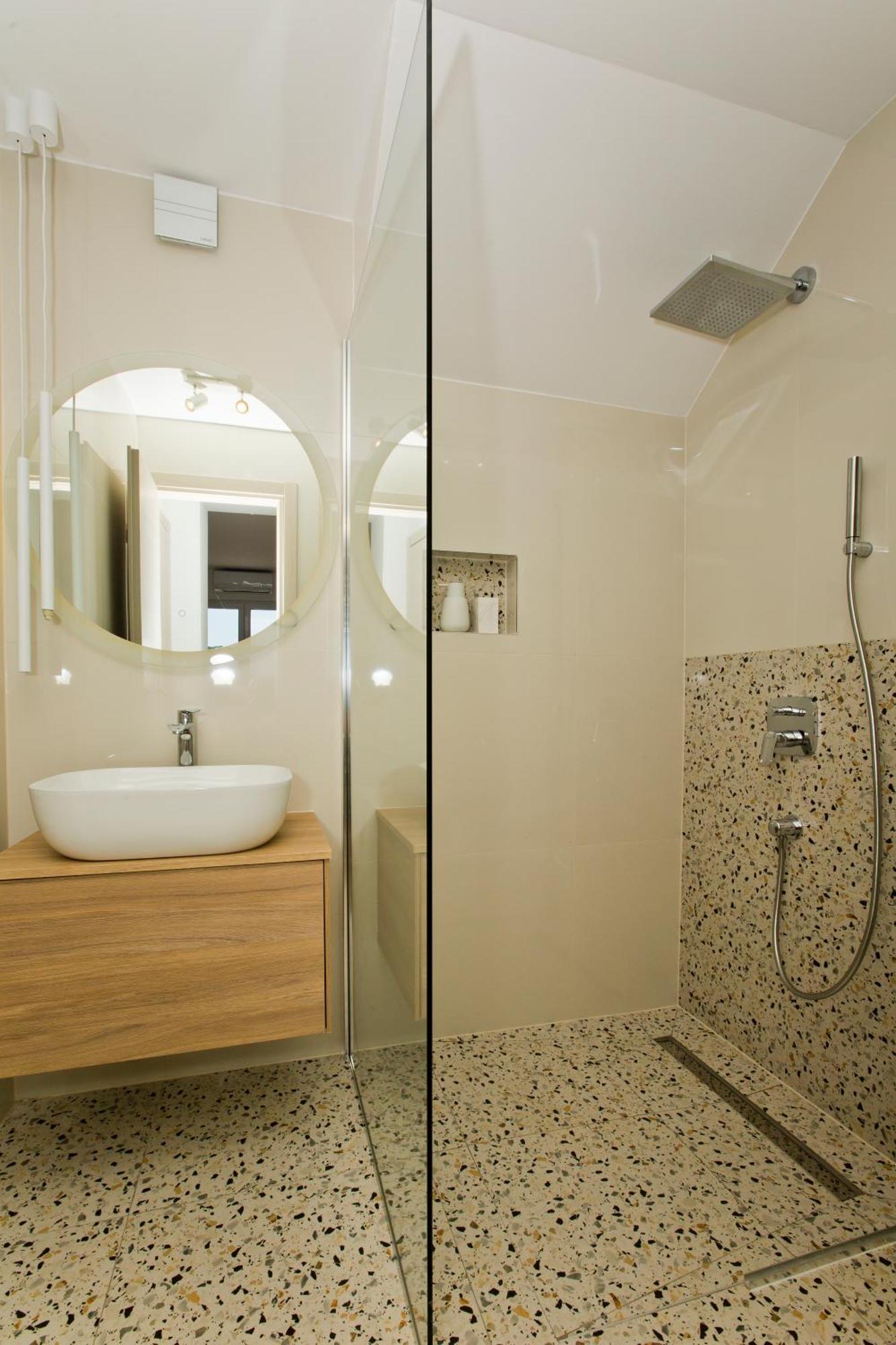Luka'S Lodge Guesthouse & Hostel Хвар Экстерьер фото